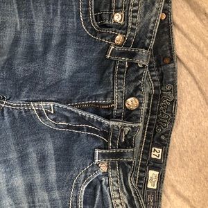 Jeans size 27